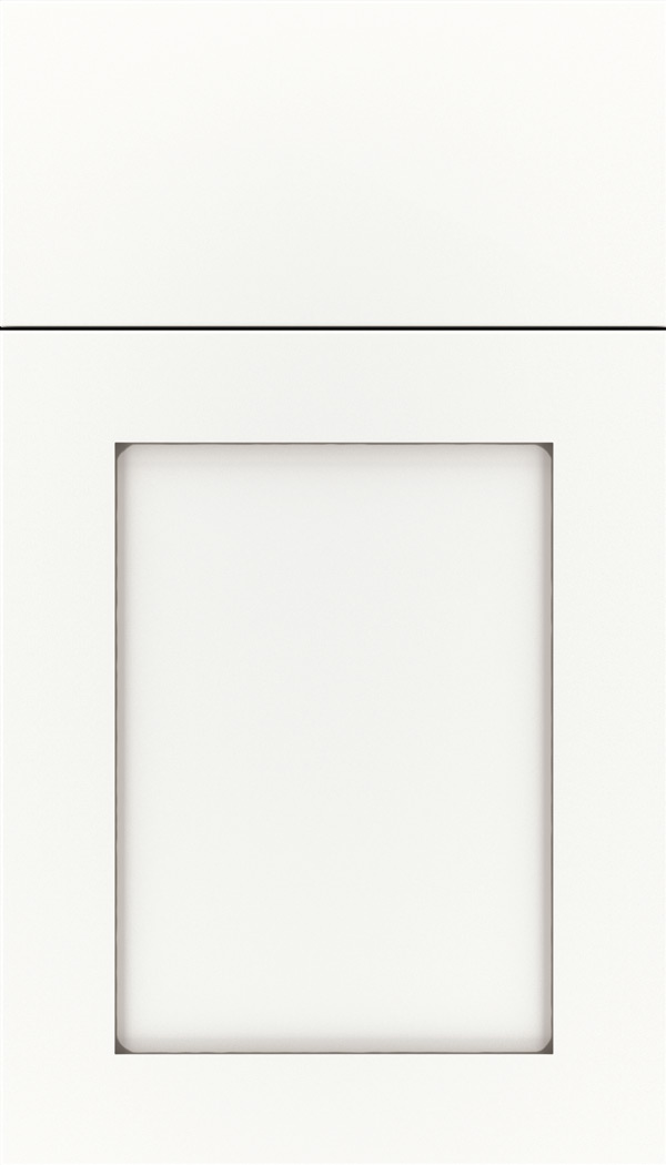 Plymouth Maple shaker cabinet door in Whitecap with Pewter glaze